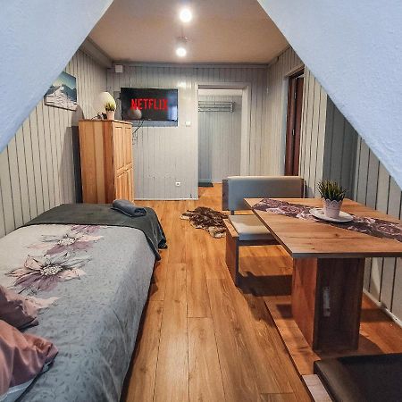 شقة زاكوباني  في Apartament Z Widokiem Na Giewont, Krupowki 48 "Budynek Polskich Kolei Linowych" المظهر الخارجي الصورة