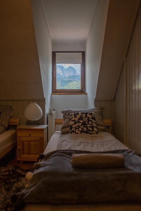 شقة زاكوباني  في Apartament Z Widokiem Na Giewont, Krupowki 48 "Budynek Polskich Kolei Linowych" المظهر الخارجي الصورة