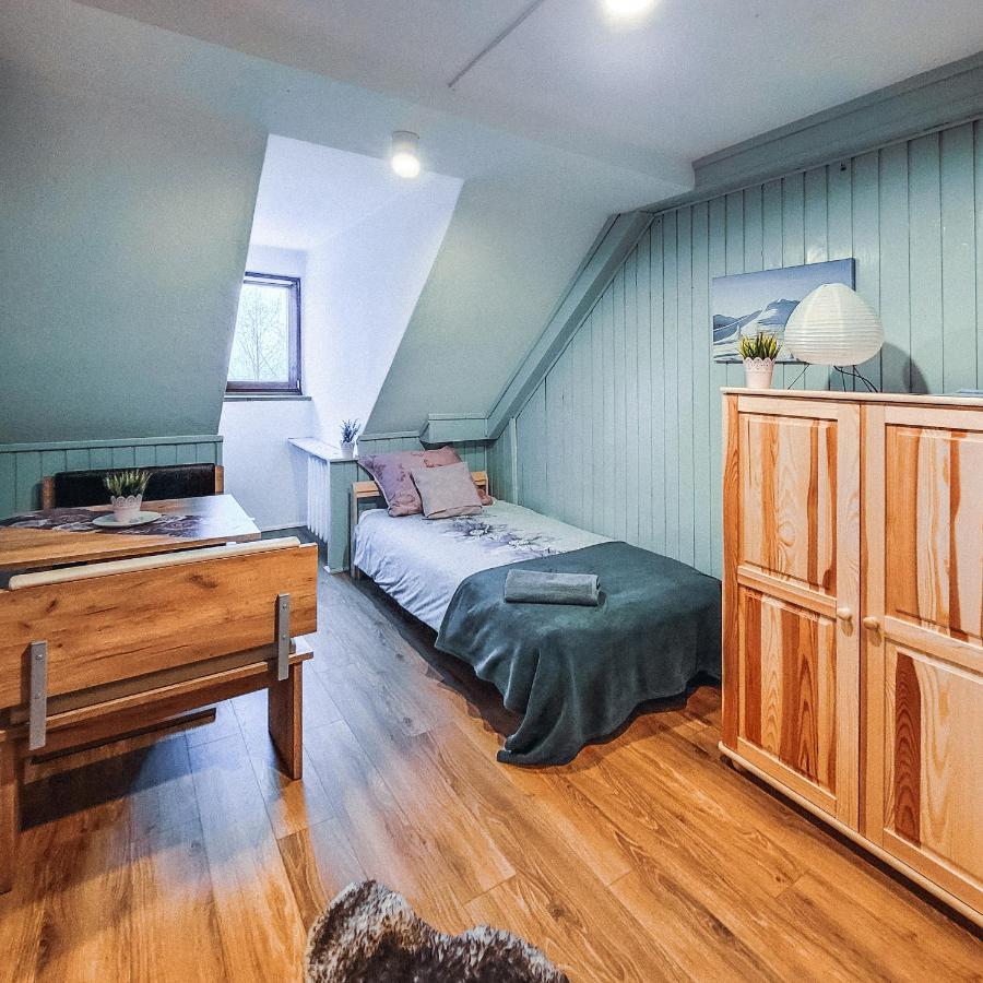 شقة زاكوباني  في Apartament Z Widokiem Na Giewont, Krupowki 48 "Budynek Polskich Kolei Linowych" المظهر الخارجي الصورة